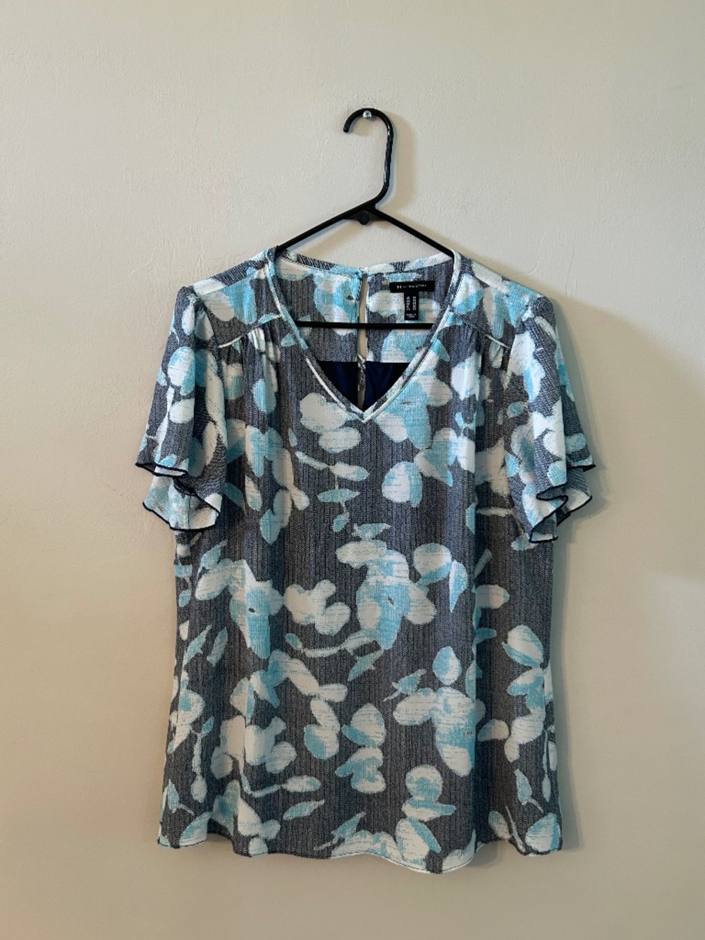H by Halston Abstract Floral Blouse 14 Feminine Office Casual Minimalist Modern
